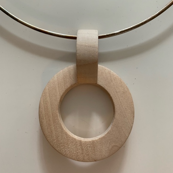 Choker - Picture 2 of 4